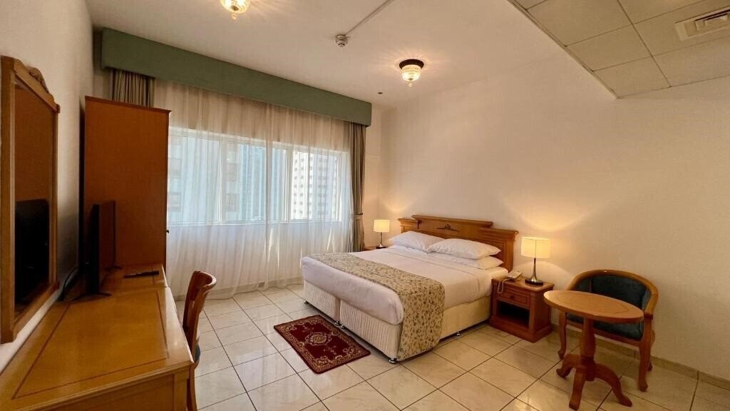 Готель The Uptown Apartments Abu Dhabi 4*