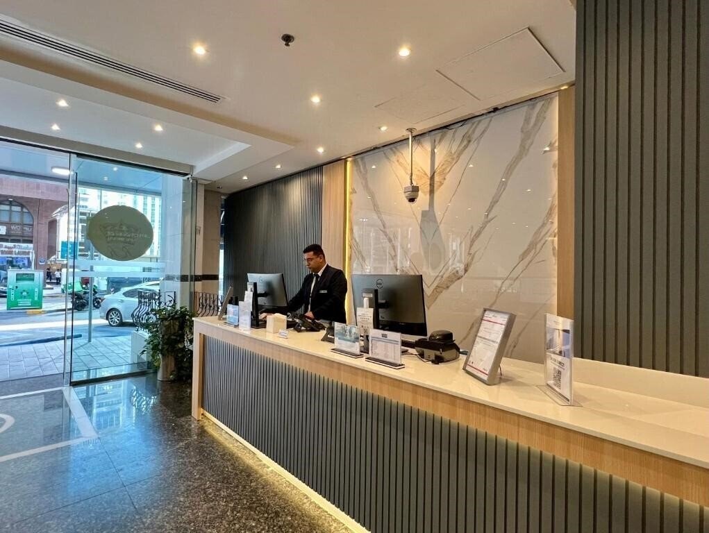 Зображення The Uptown Apartments Abu Dhabi 4*