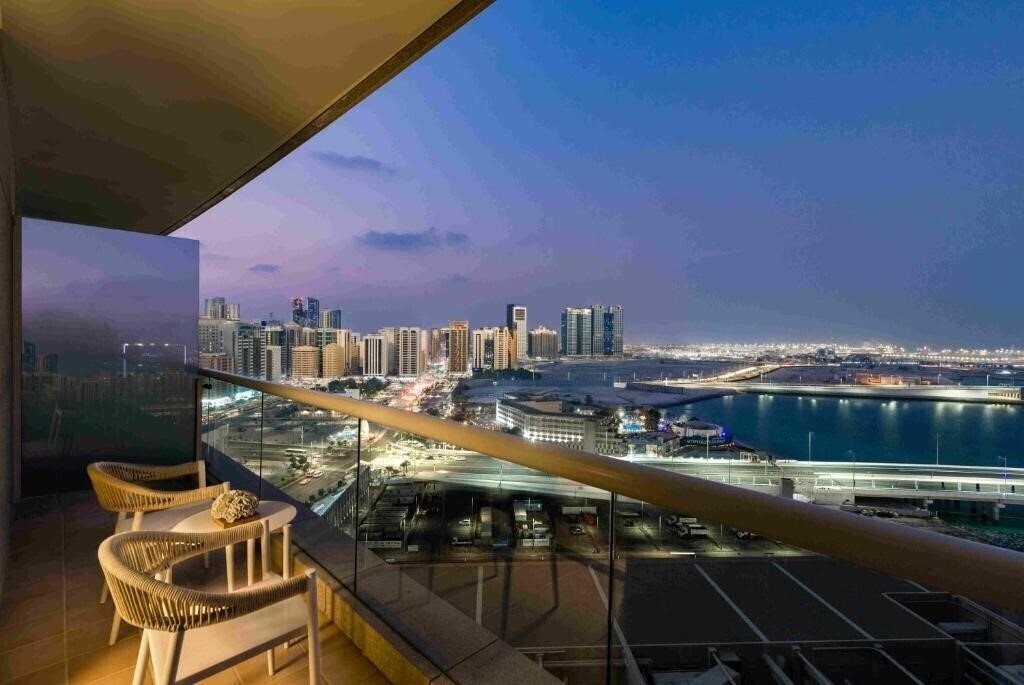 Zdjęcie Beach Rotana All Suites 5*