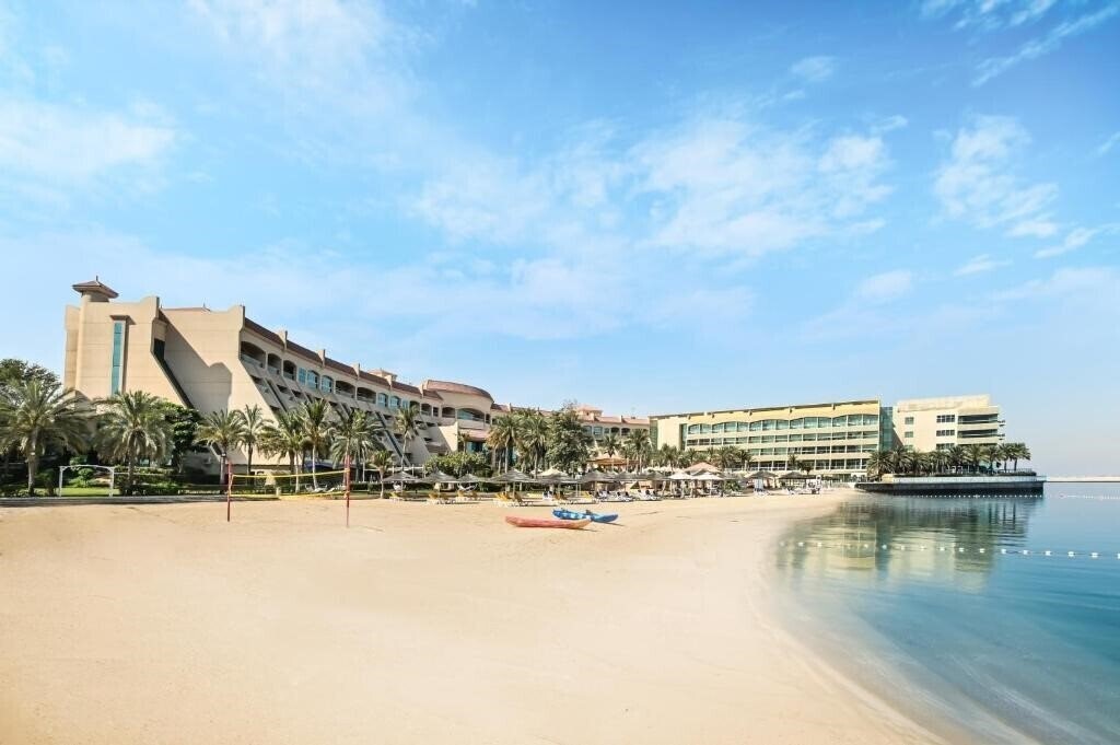 Hotel Al Raha Beach Resort & SPA 5*