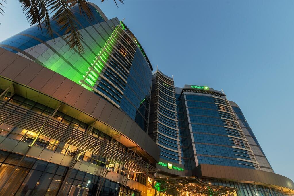 Hotel Holiday Inn Abu Dhabi by IHG (ex. Holiday Inn Abu Dhabi) 4*