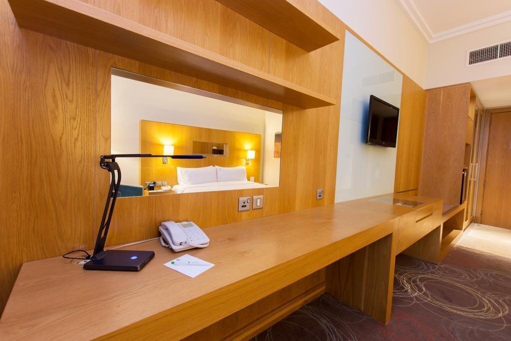 Obraz Holiday Inn Abu Dhabi by IHG (ex. Holiday Inn Abu Dhabi) 4*