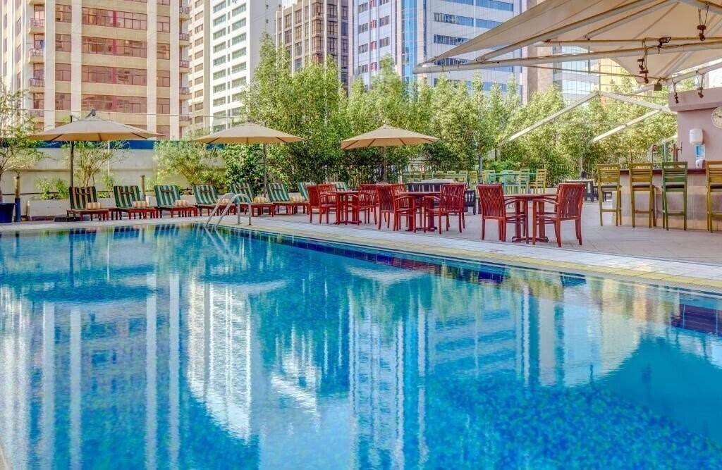 Фото Novel Hotel City Center (ex. Mercure Abu Dhabi Centre Hotel) 4*