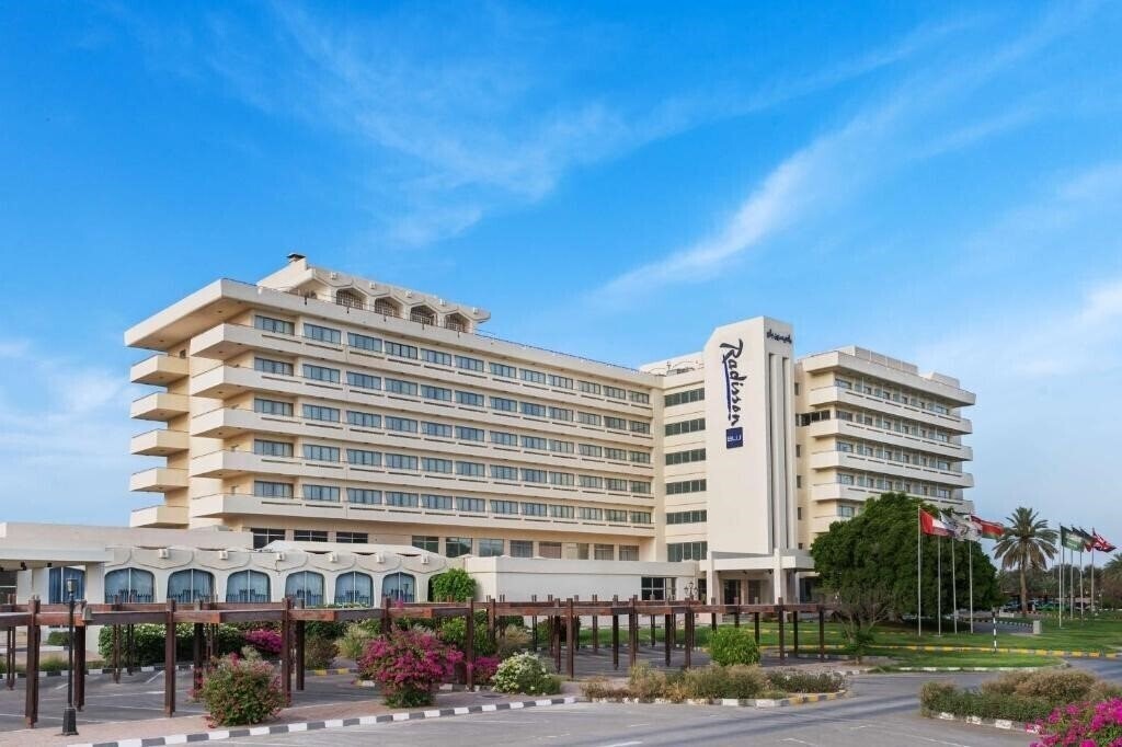 Hotel Hilton Al Ain 4*