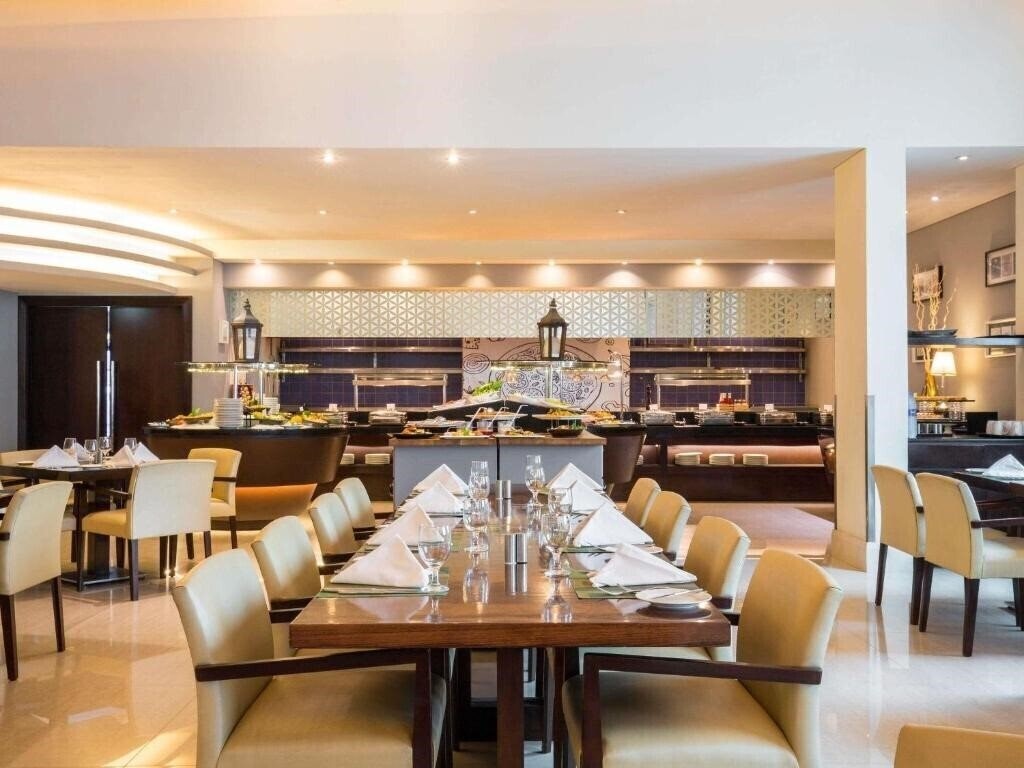 Картинка Novotel Deira Creekside (ex. Suha City Hotel) 4*