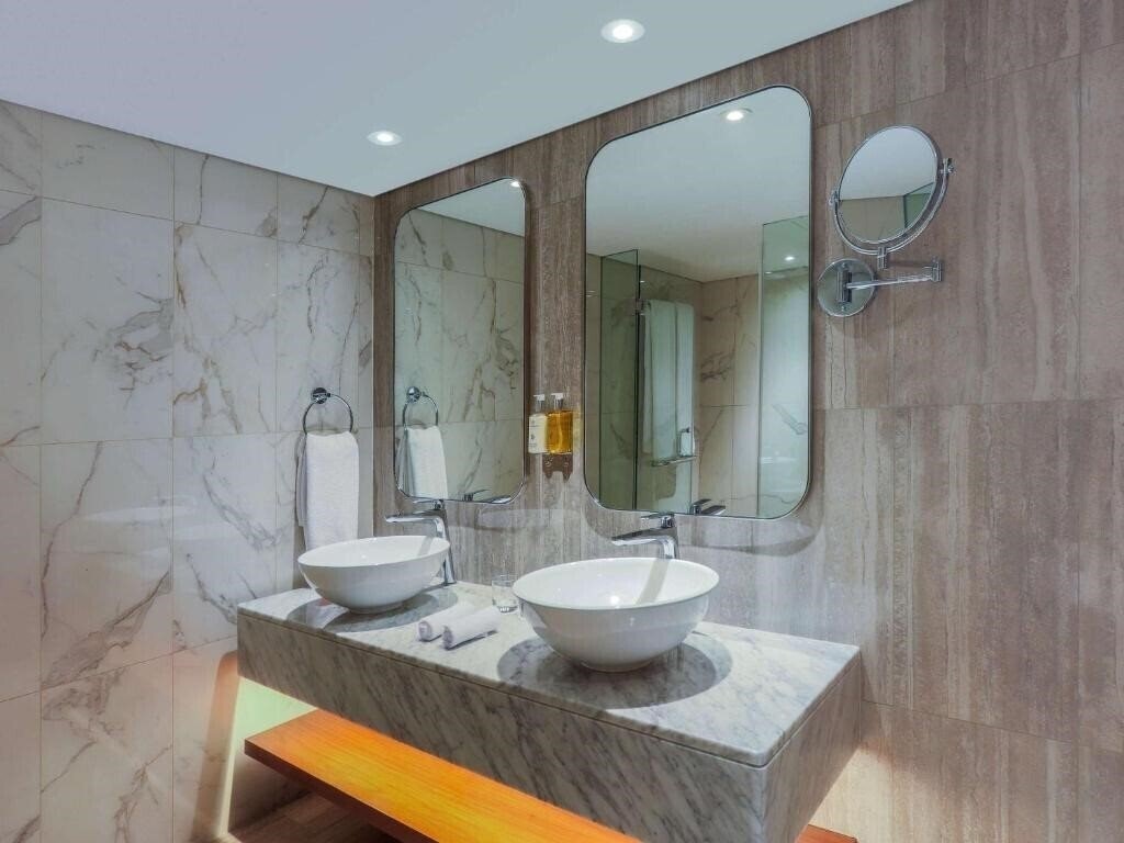 Фотографія Queen Elizabeth 2 4*