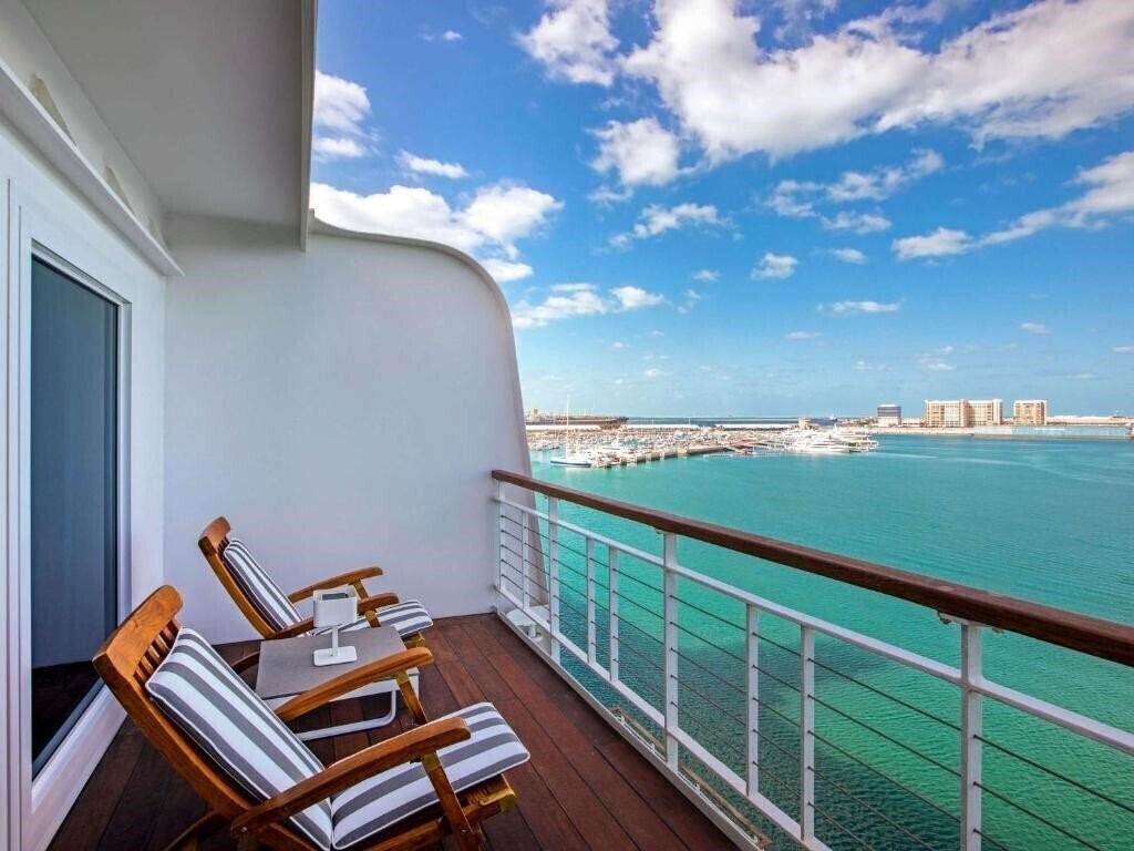 Зображення Queen Elizabeth 2 4*