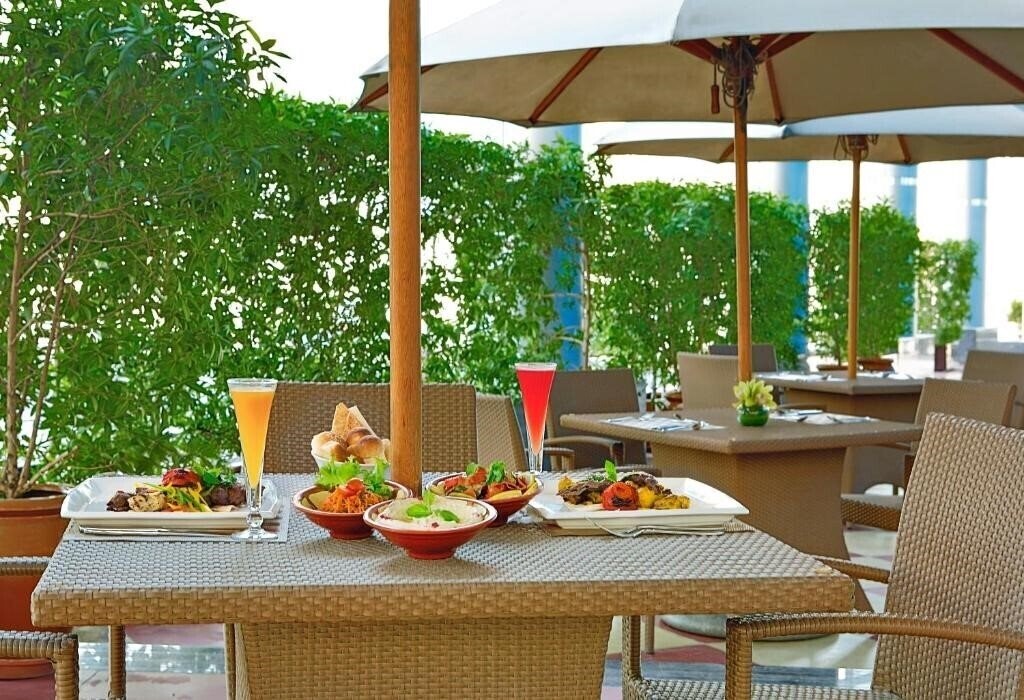 Фотография City Seasons Dubai Hotel (ex. City Seasons Hotel Dubai, City Seasons Deira City Centre) 4*