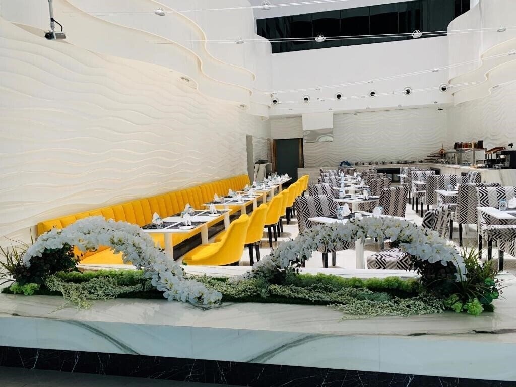 Фотография City Avenue Hotel 3*