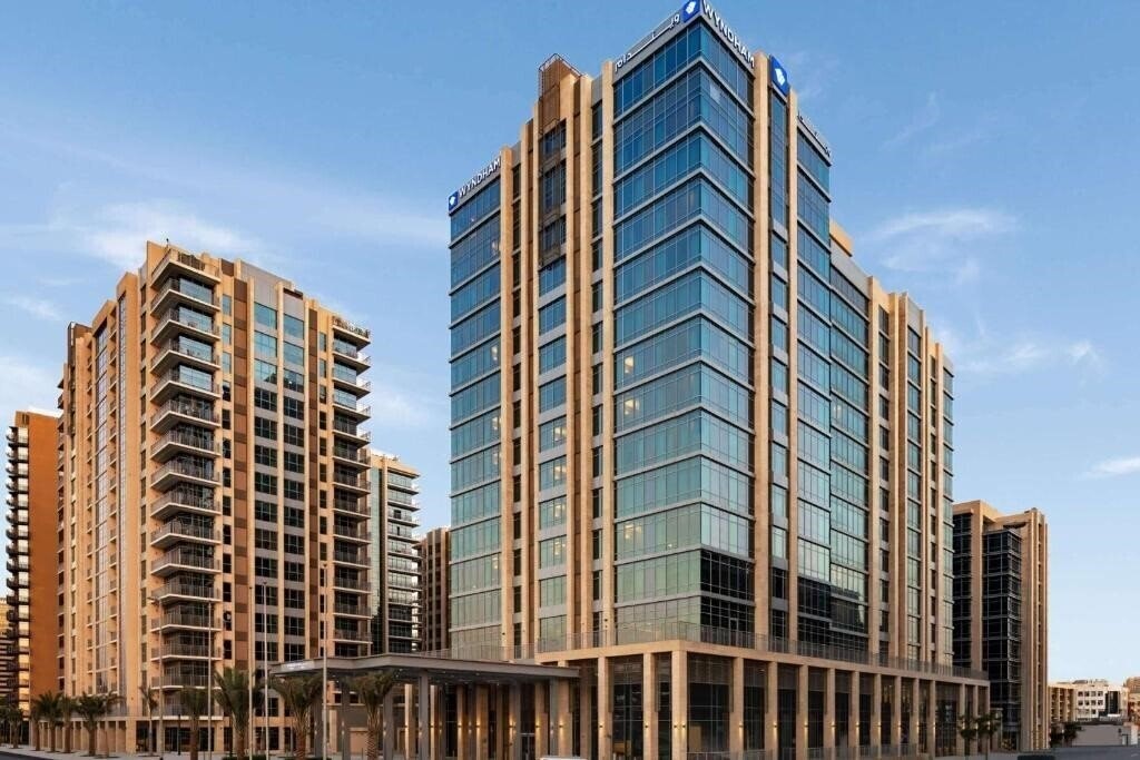 Готель Wyndham Dubai Deira 4*