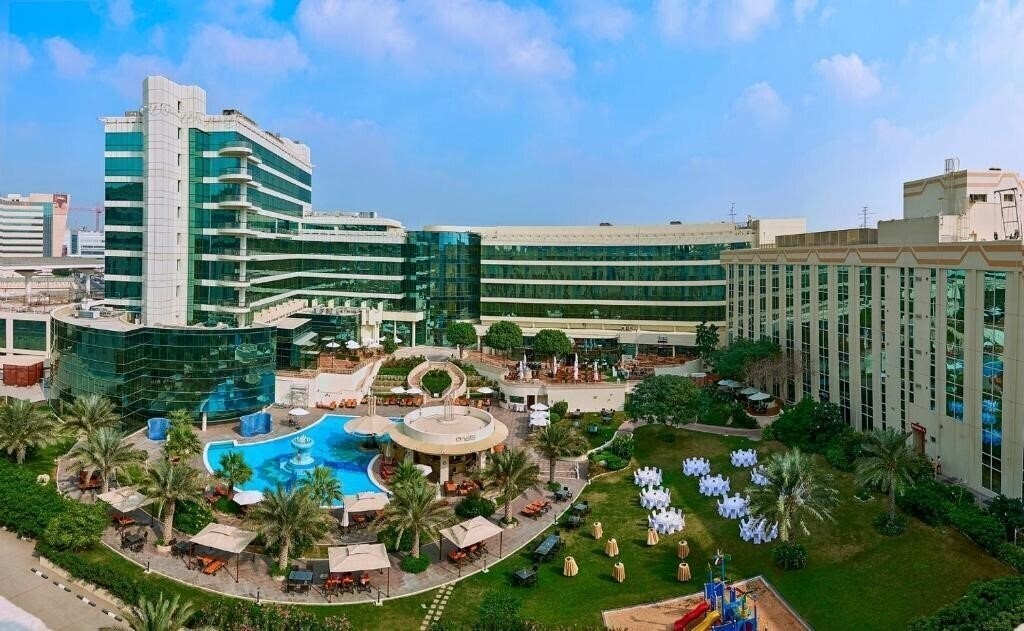 Hotel Millennium Airport Hotel Dubai 4*