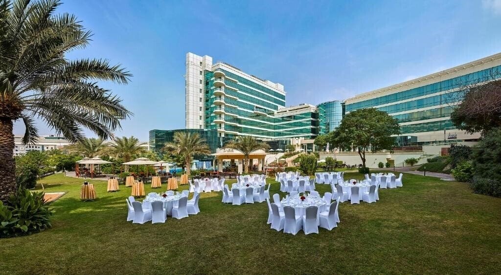 Zdjęcie Millennium Airport Hotel Dubai 4*