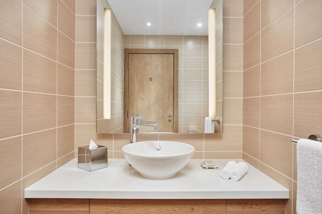 Фотография Hilton Garden Inn Dubai, Mall Avenue 4*