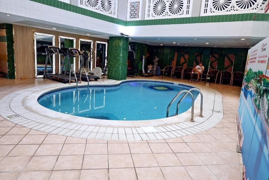 Готель Queen'S 2*