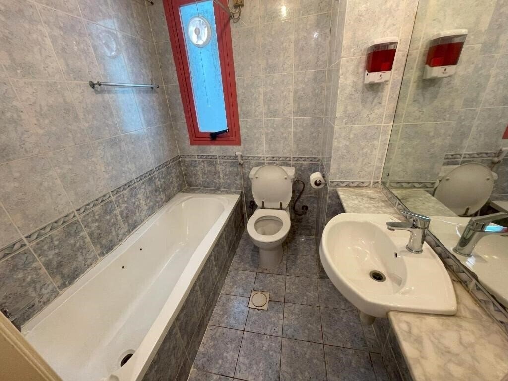 Фотографія Queen'S 2*