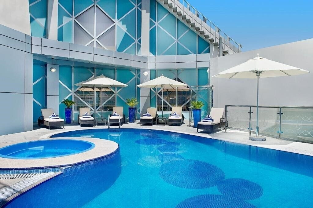 Obraz City Seasons Towers Hotel Dubai 4*