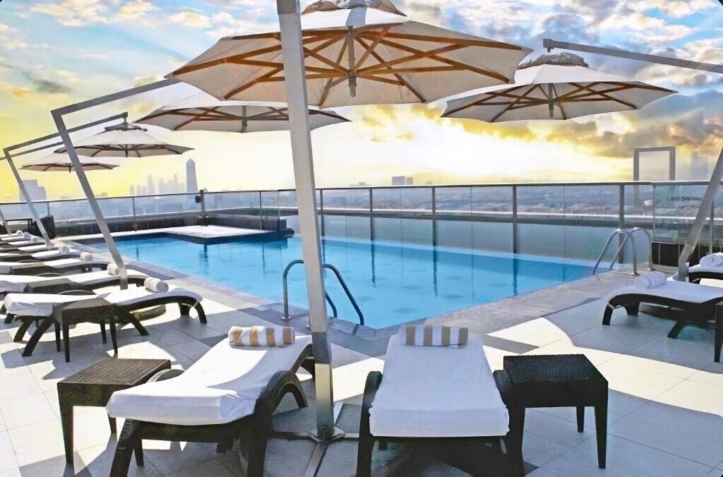 Отель Park Regis Kris Kin 5*