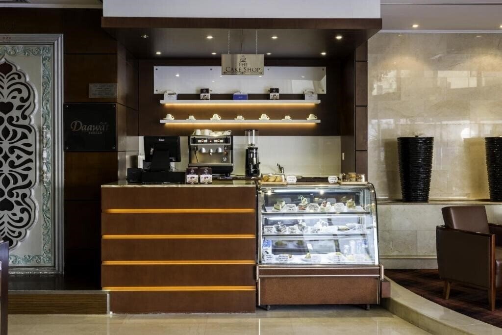 Zdjęcie Howard Johnson by Wyndham Bur Dubai (ex. Highland Hotel, Howard Johnson by Wyndham Dubai, Howard Johnson Bur Dubai) 3*