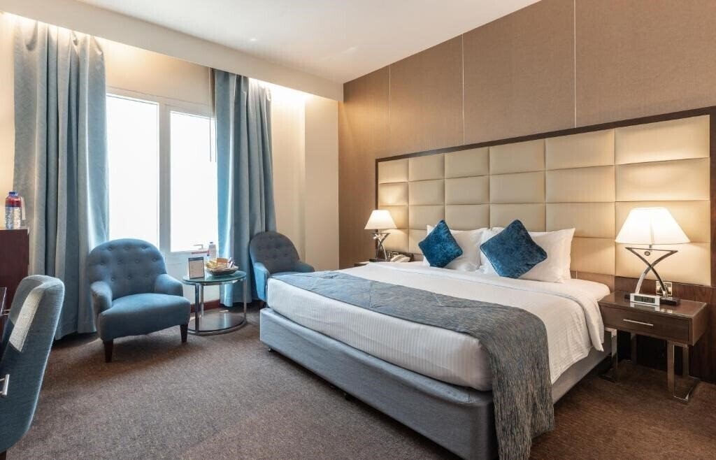 Фото Howard Johnson by Wyndham Bur Dubai 3*