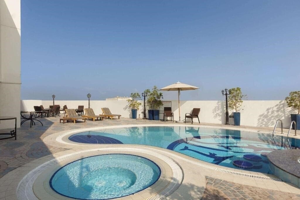 Фотография Howard Johnson by Wyndham Bur Dubai 3*