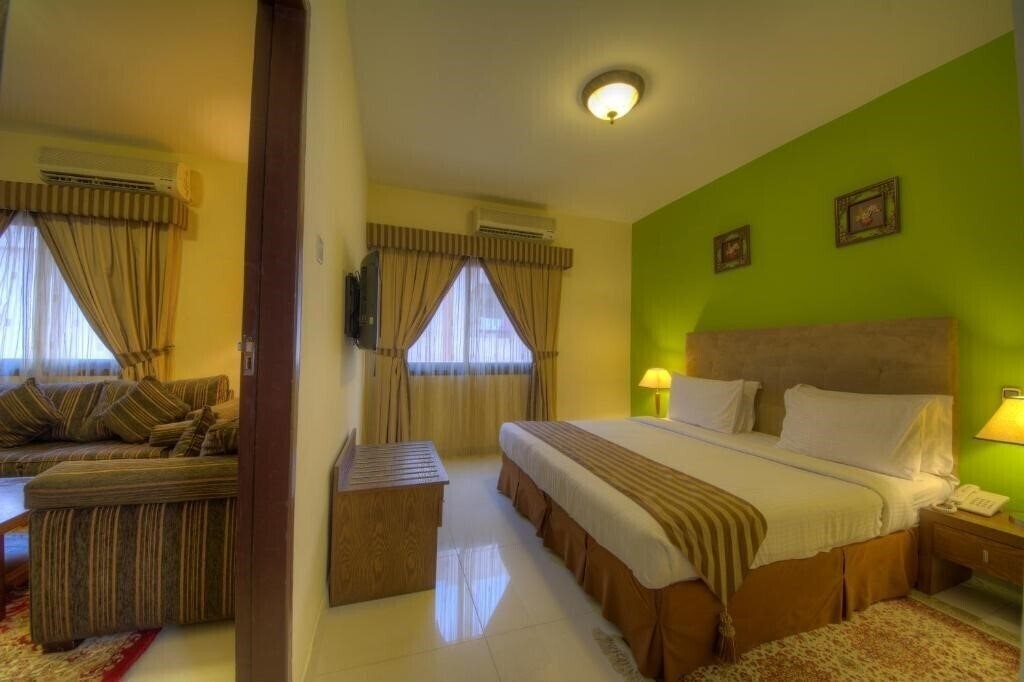 Zdjęcia Hyde Park 2*