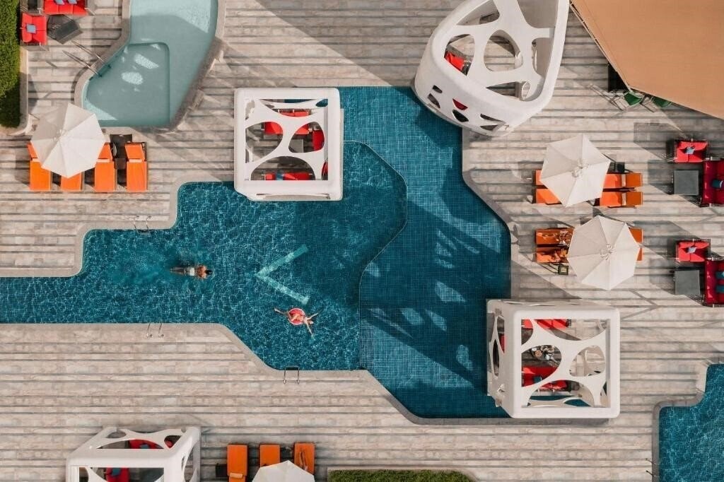 Готель V Hotel Dubai, Curio Collection By Hilton 5*