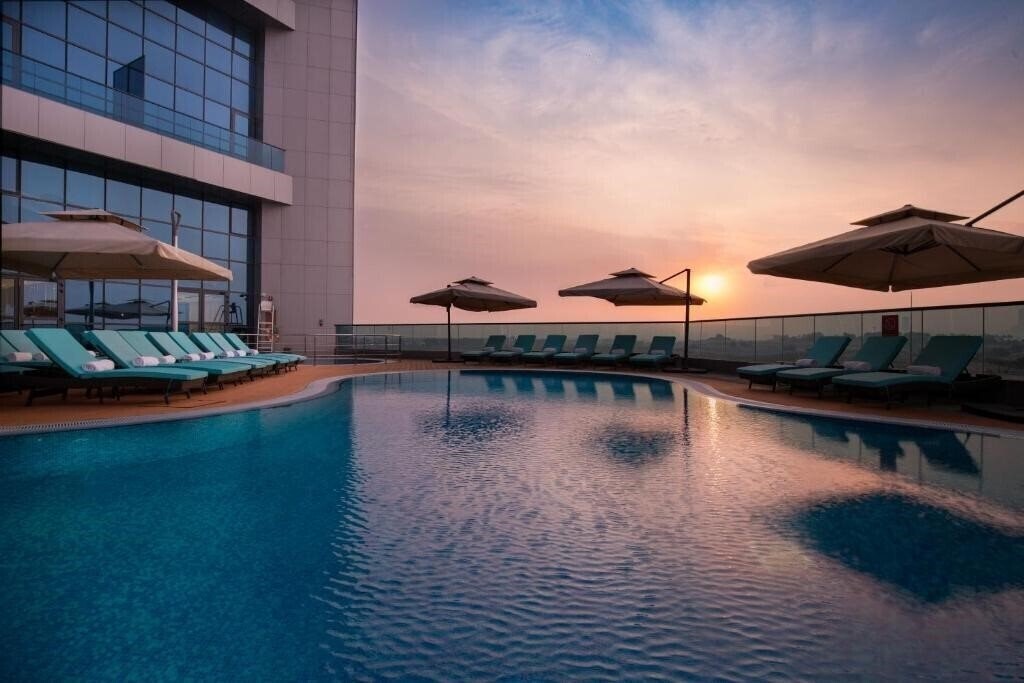 Hotel Millennium Place Barsha Heights Hotel & Apartments 4*
