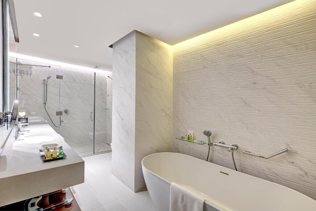 Zdjęcie Millennium Place Barsha Heights Hotel & Apartments 4*