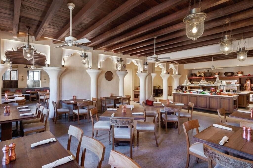 Zdjęcie Al Seef Heritage Hotel, Curio Collection by Hilton 4*