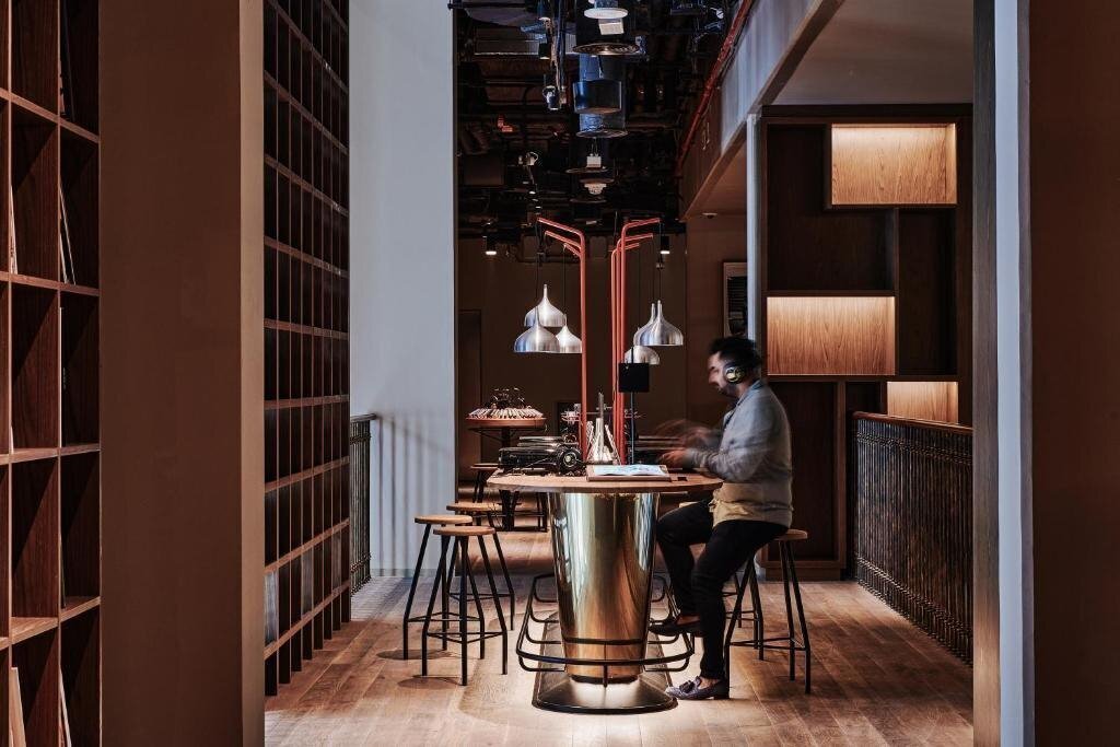 Фотографія 25hours Dubai One Central 5*