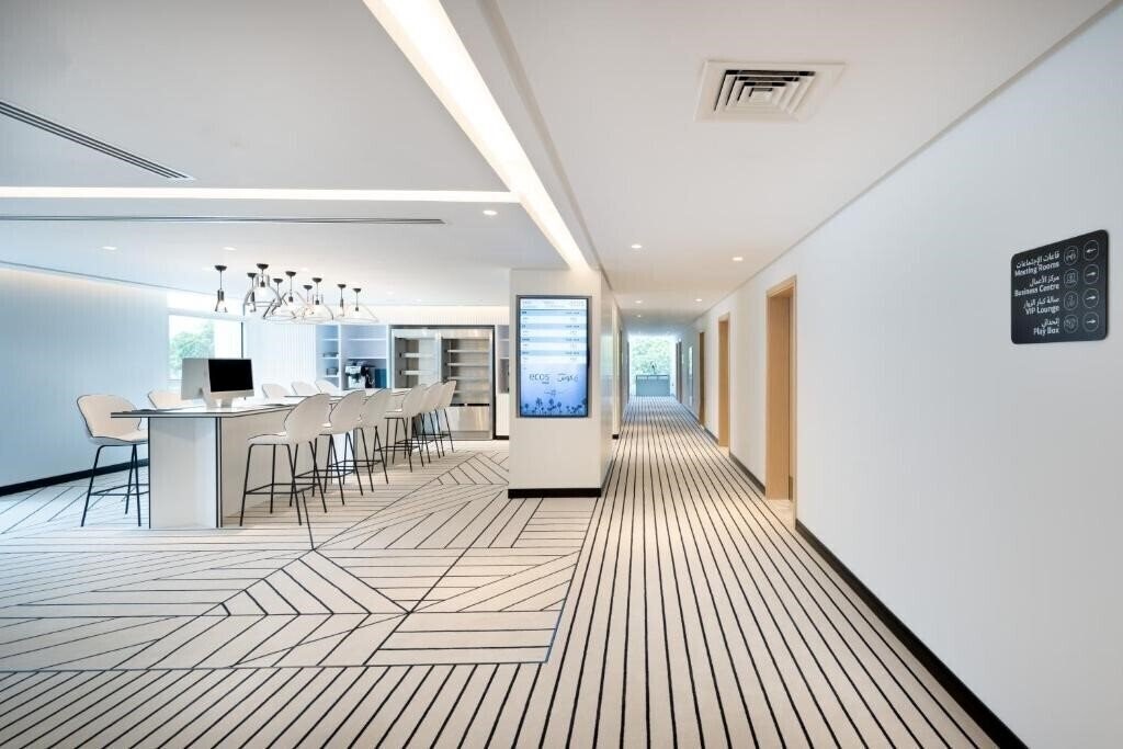 Zdjęcie Ecos Dubai Al Furjan Hotel 4*