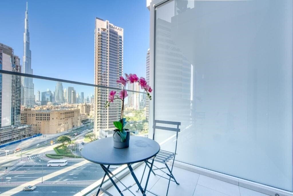 Obraz Maison Privee - Marquise Suare 5*