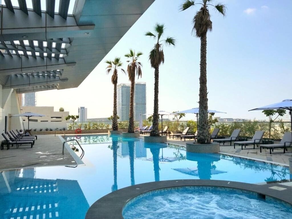 Фото Staybridge Suites Dubai Financial Centre (ex. Al Salam Hotel Suites) 4*