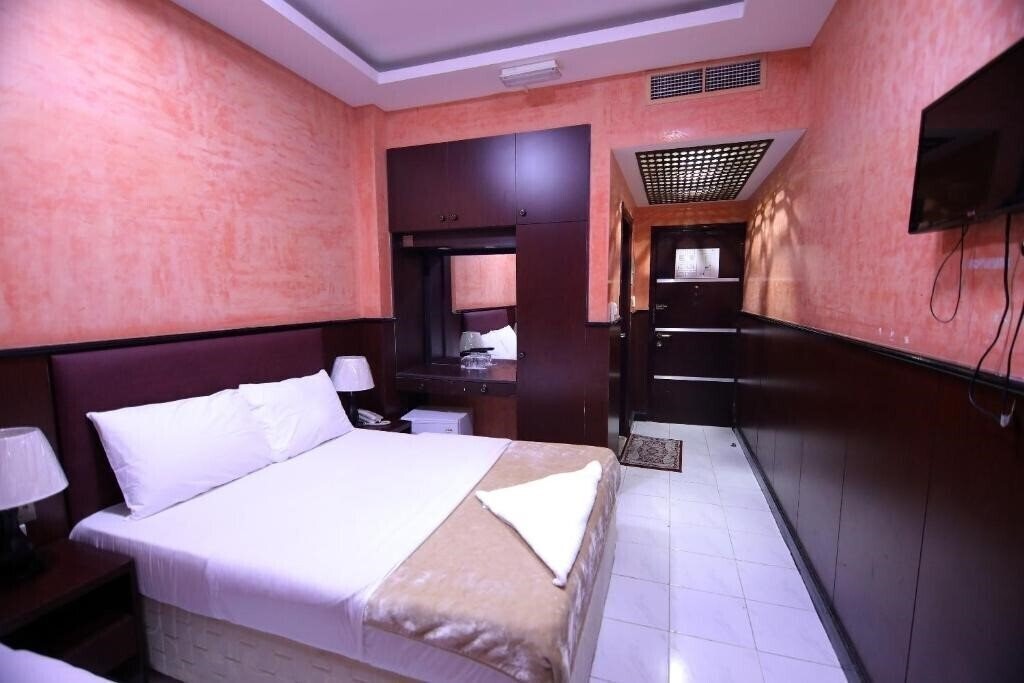 Zdjęcie Tanha Hotel 3*