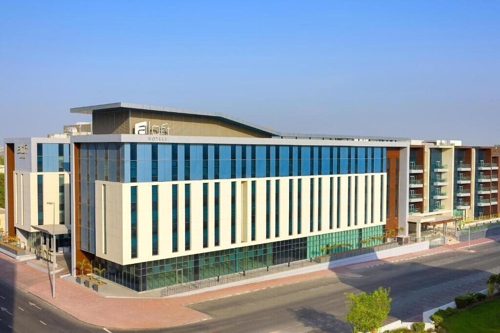 Отель Aloft Dubai Airport 4*