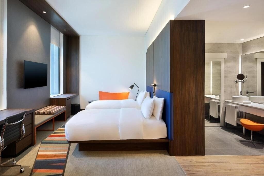 Фото Aloft Dubai Airport 4*