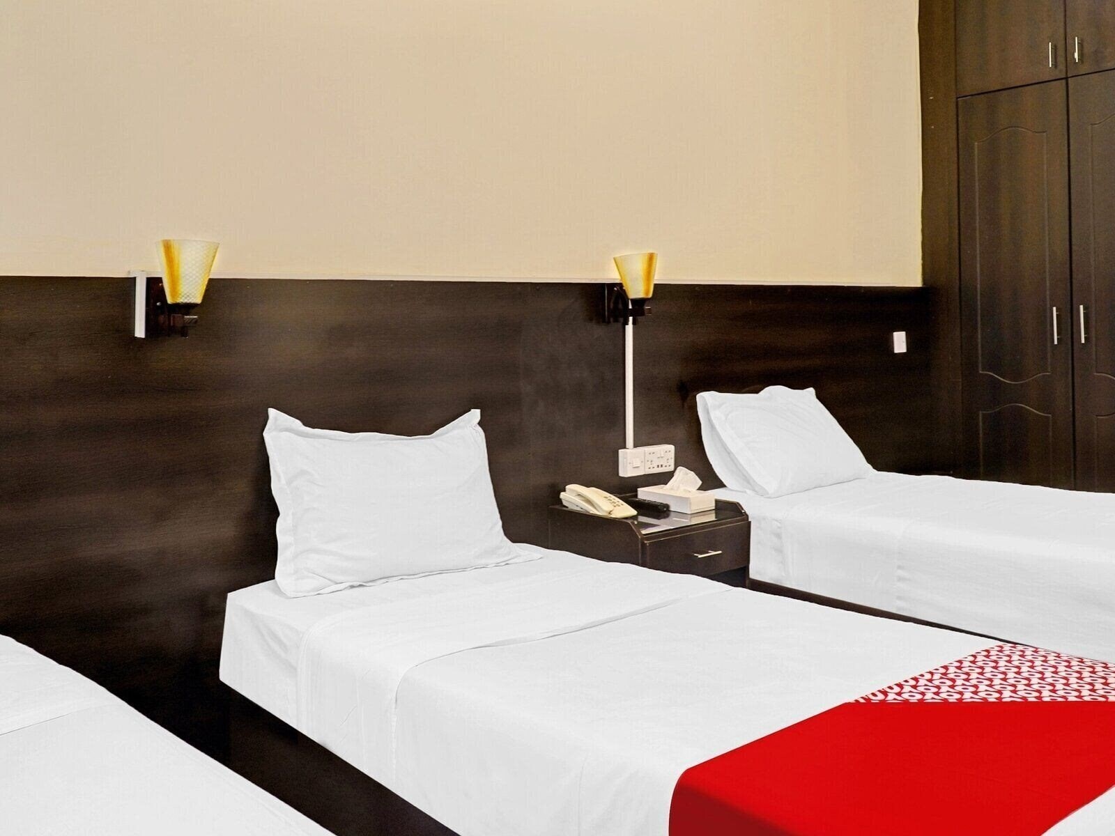 Zdjęcia Oyo 800 Moon Creek Hotel 2*