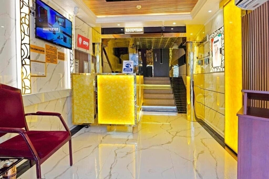 Отель Transworld Hotel 3*