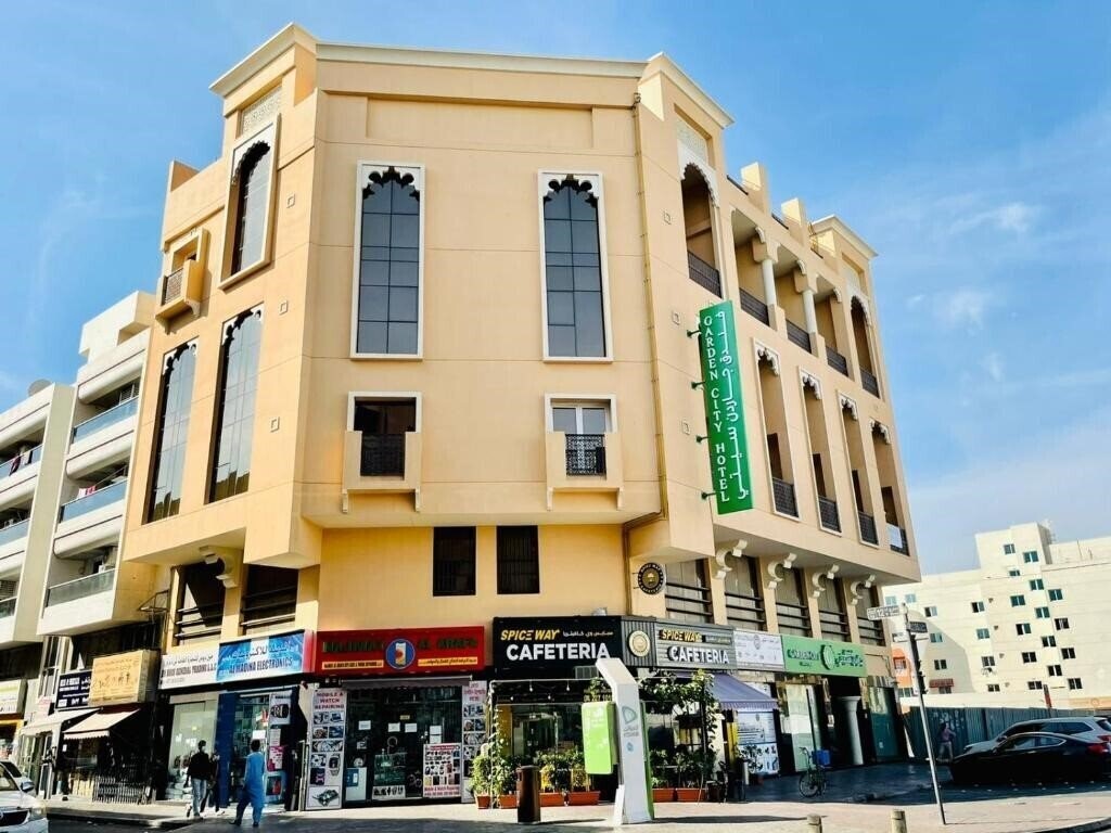 Zdjęcie Garden City Hotel 3*