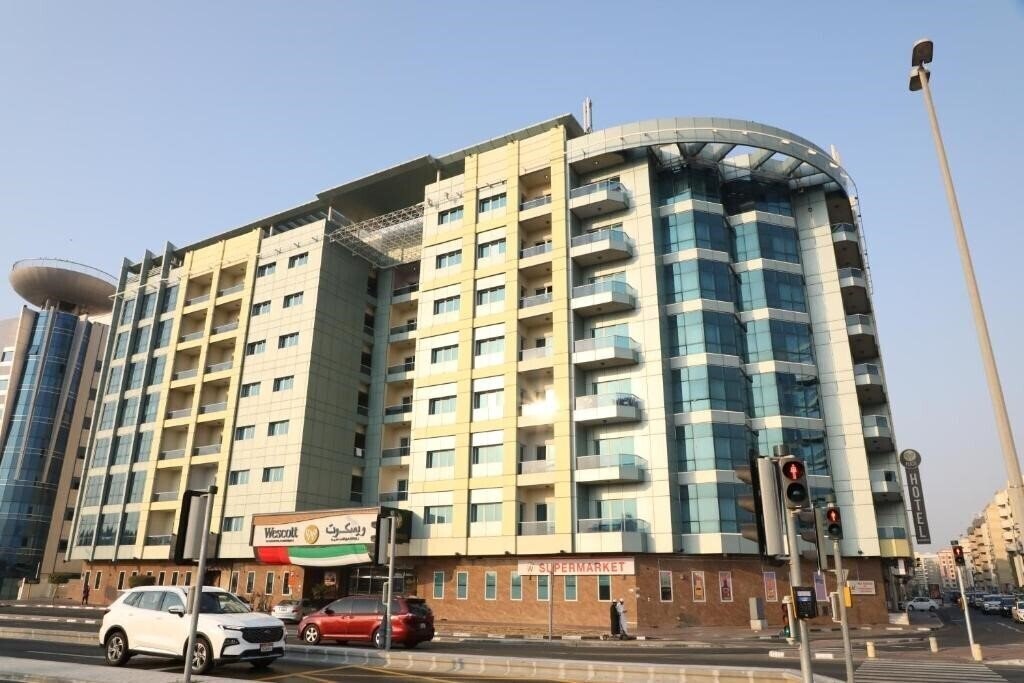 Отель West Zone Plaza Hotel Apartments апартаменты