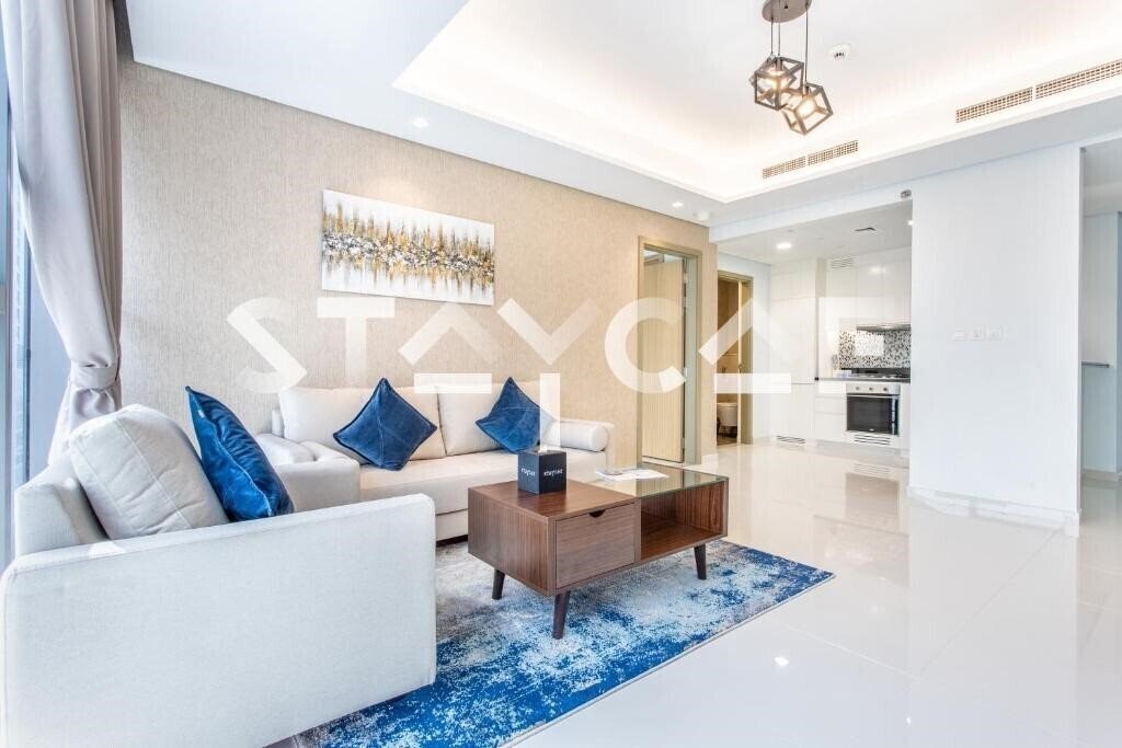 Готель Staycae Paramount Sheikh Zayed 5*