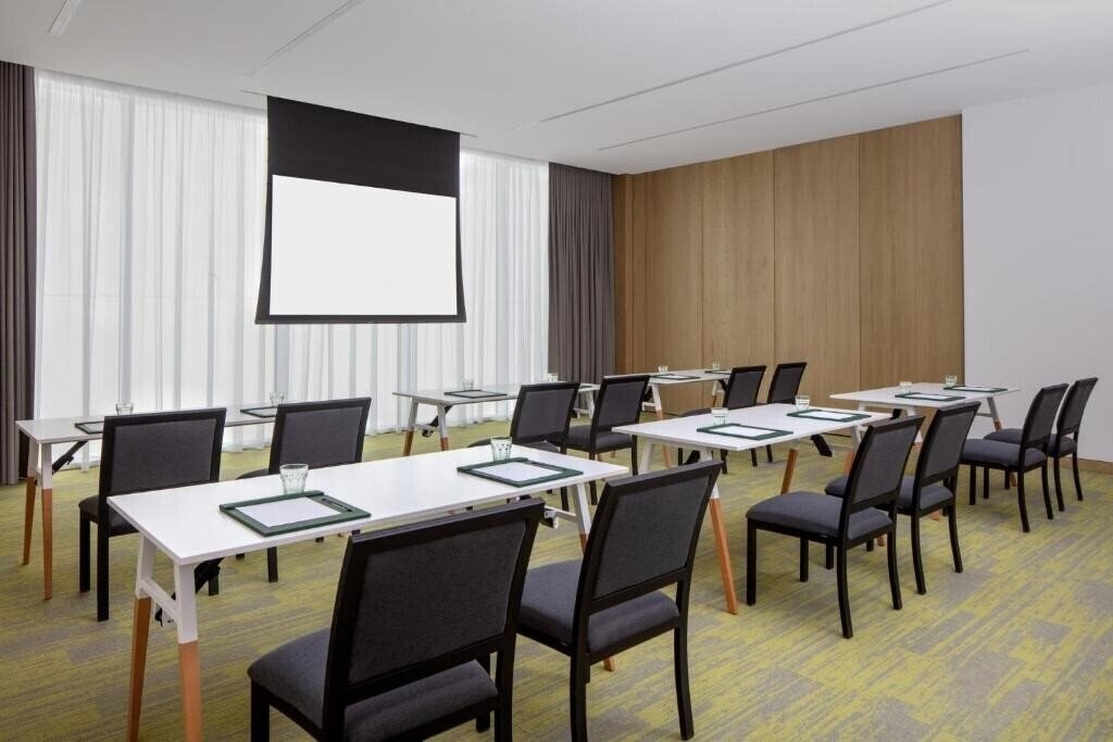 Изображение Holiday Inn Business Bay 4*