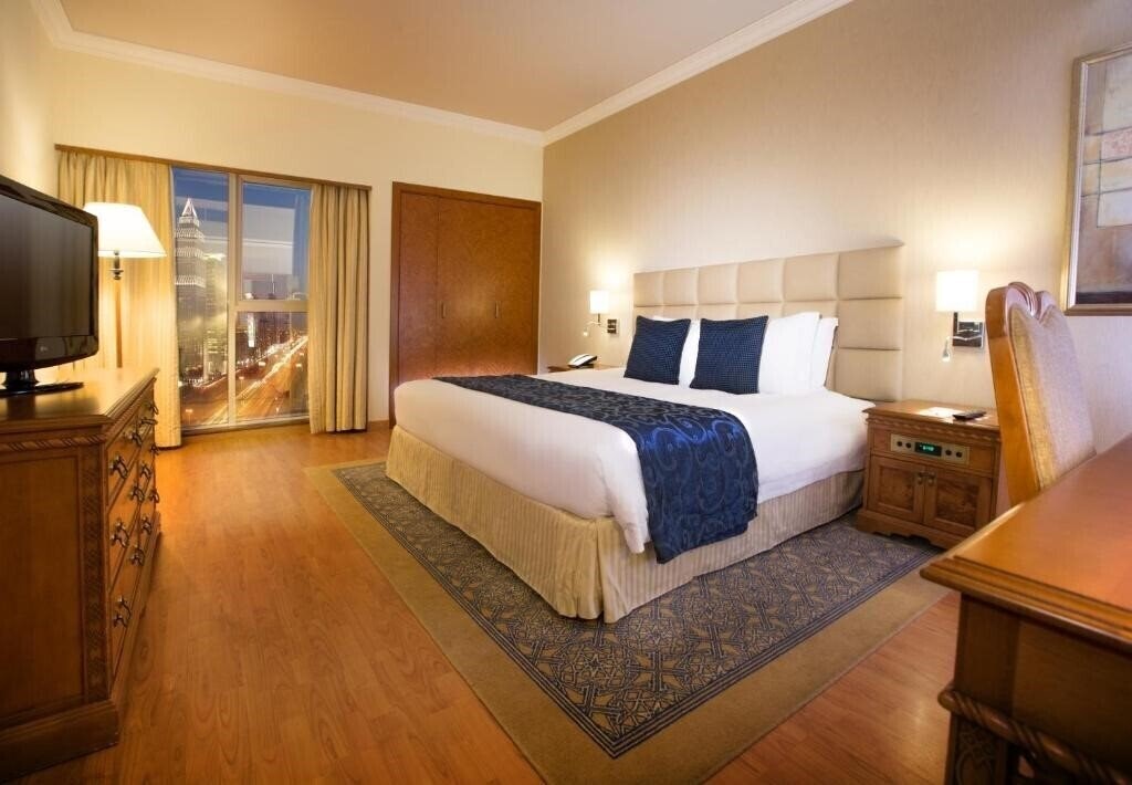 Фотография Millennium Plaza Downtown Dubai (ex. Crowne Plaza Dubai Sheikh Zayed) 5*