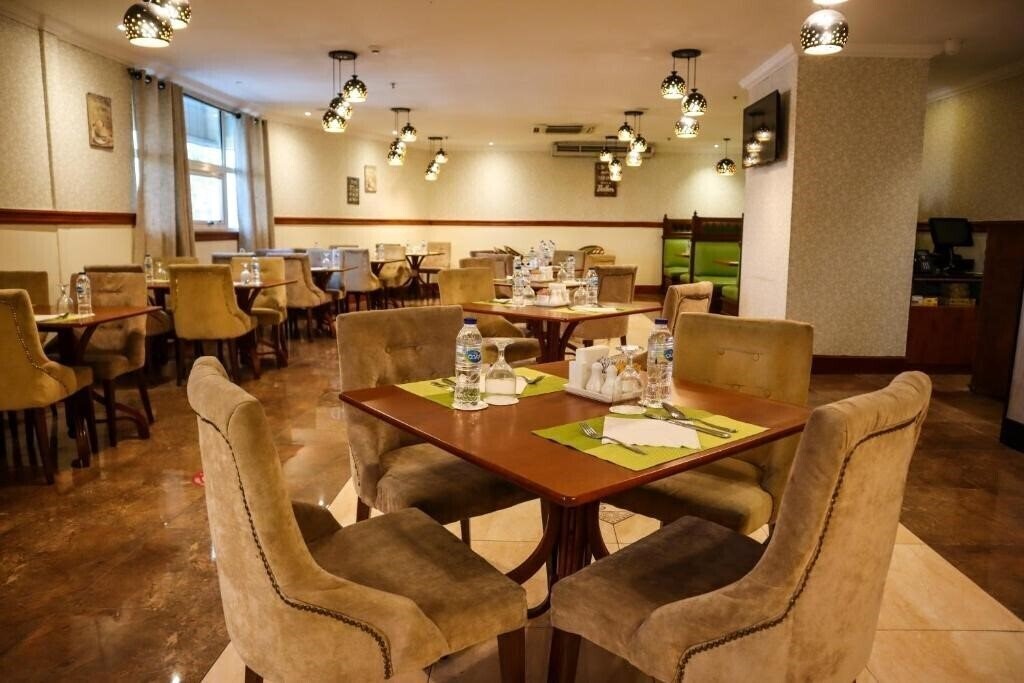 Картинка Vision Imperial Hotel (ex. Excelsior Downtown, Holiday Inn Downtown) 4*