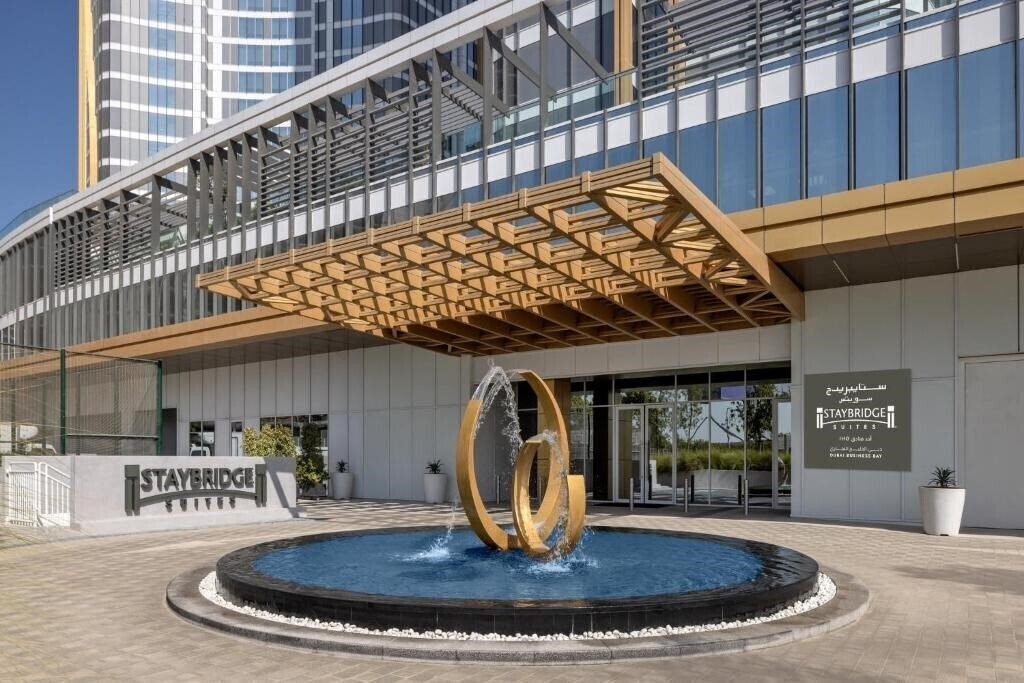Готель Staybridge Suites Dubai Business Bay 4*