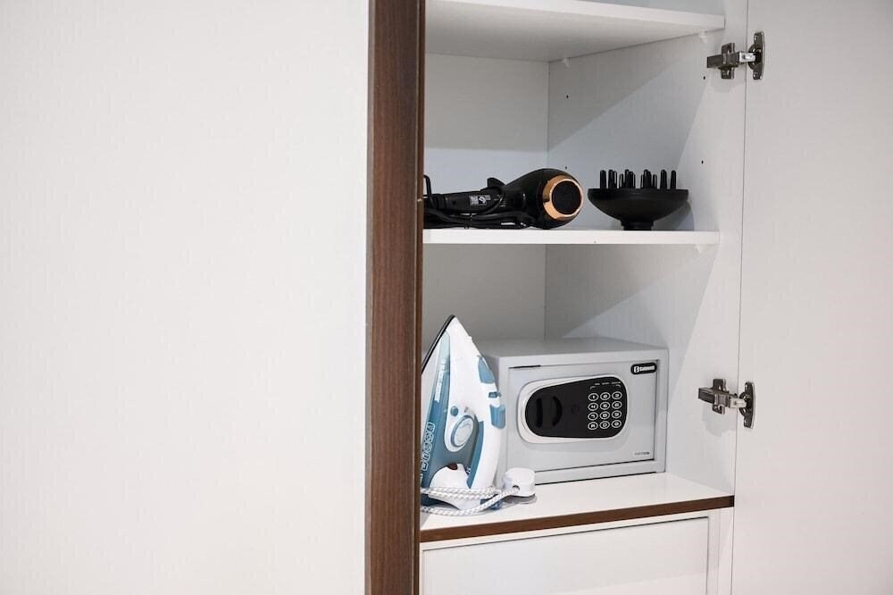 Фотография Academia Land J One 4*