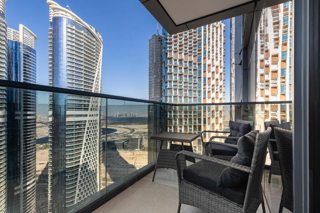 Zdjęcie Simply Comfort Apts at Nobles Tower 4*