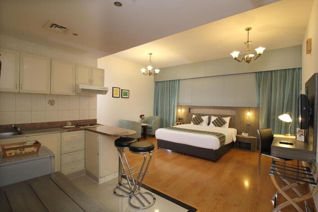 Фото Florida City Hotel Apartments (ex. Flora Hotel Apartments) 3*