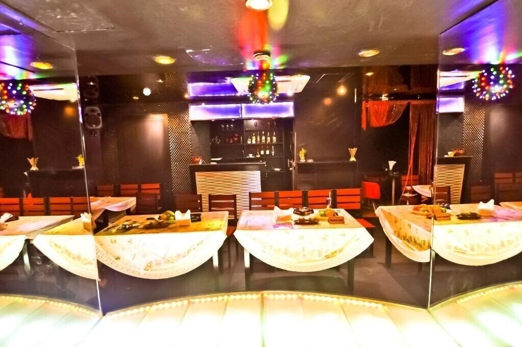 Zdjęcia Phoenicia Hotel 2*