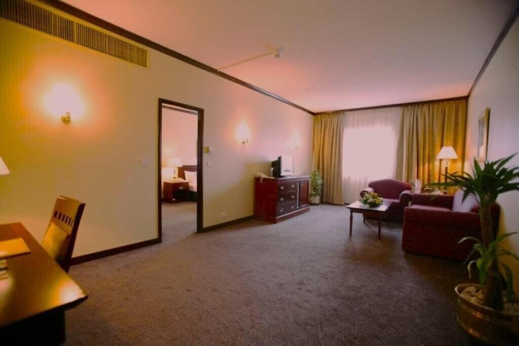 Hotel The Imperial Suites Hotel 3*